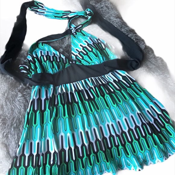 Speechless Halter Top - Picture 3 of 13